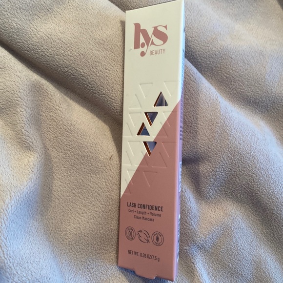 LYS Beauty Lash Confidence Curling & Lengthening Clean Mascara - Picture 4 of 8